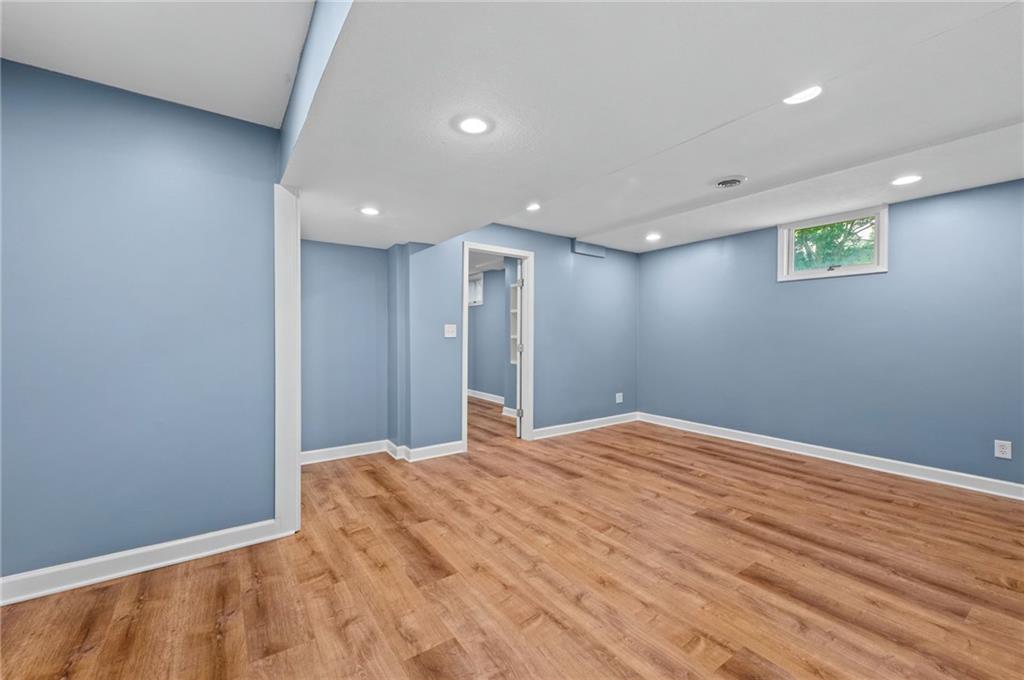 Listing image 53
