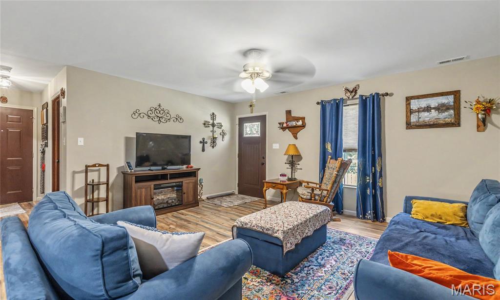 Listing image 5