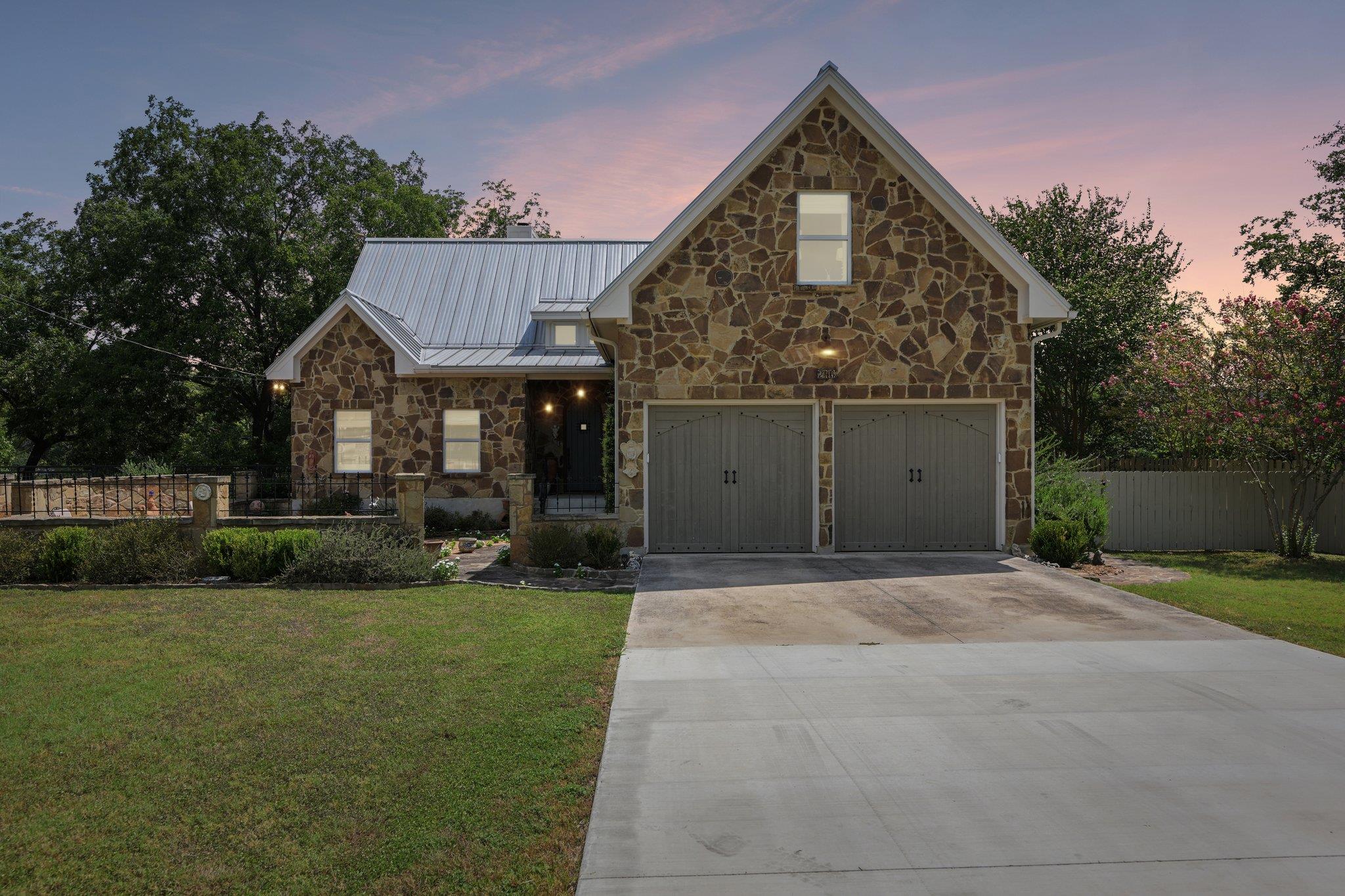 Listing image 1