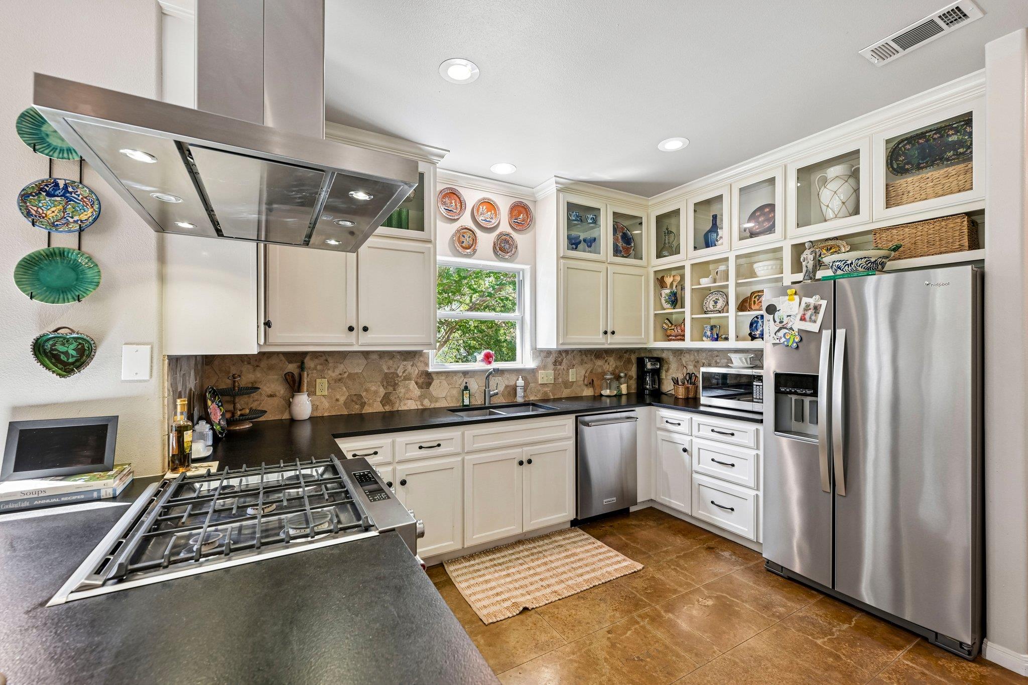 Listing image 11