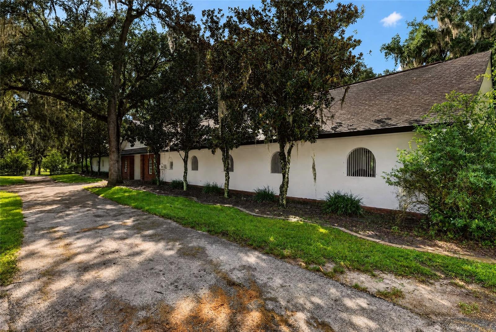 Listing image 54