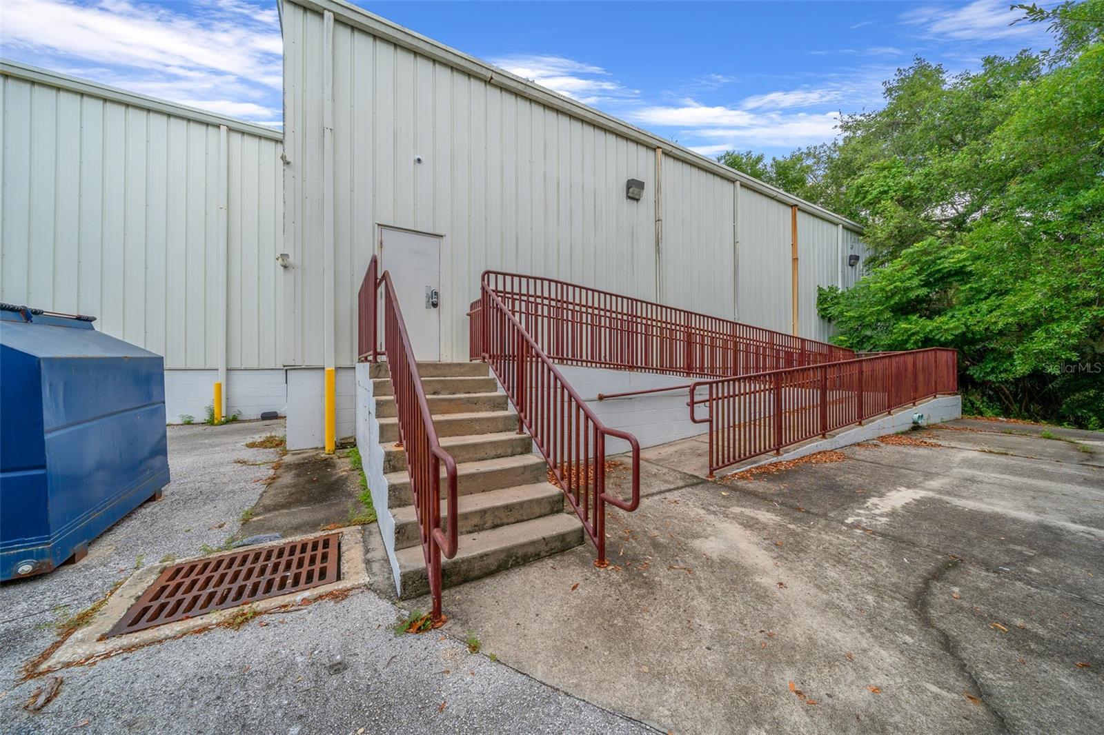 Listing image 16