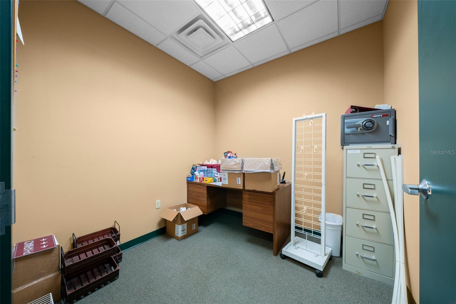 Listing image 24