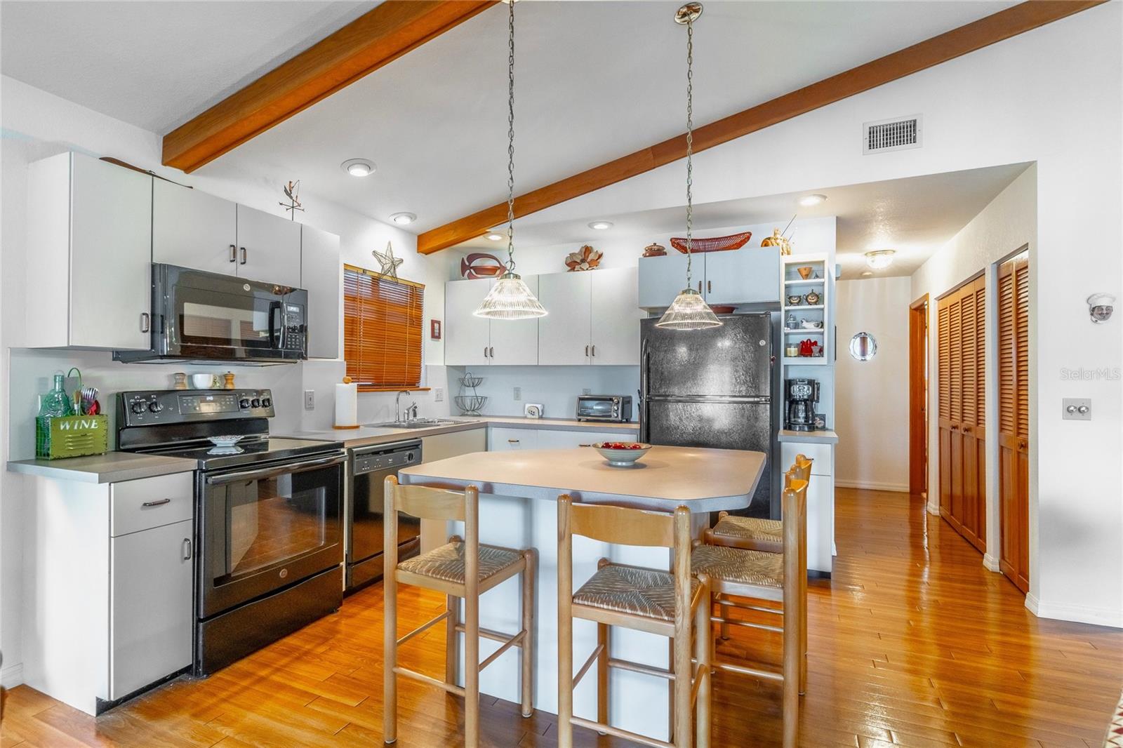 Listing image 18