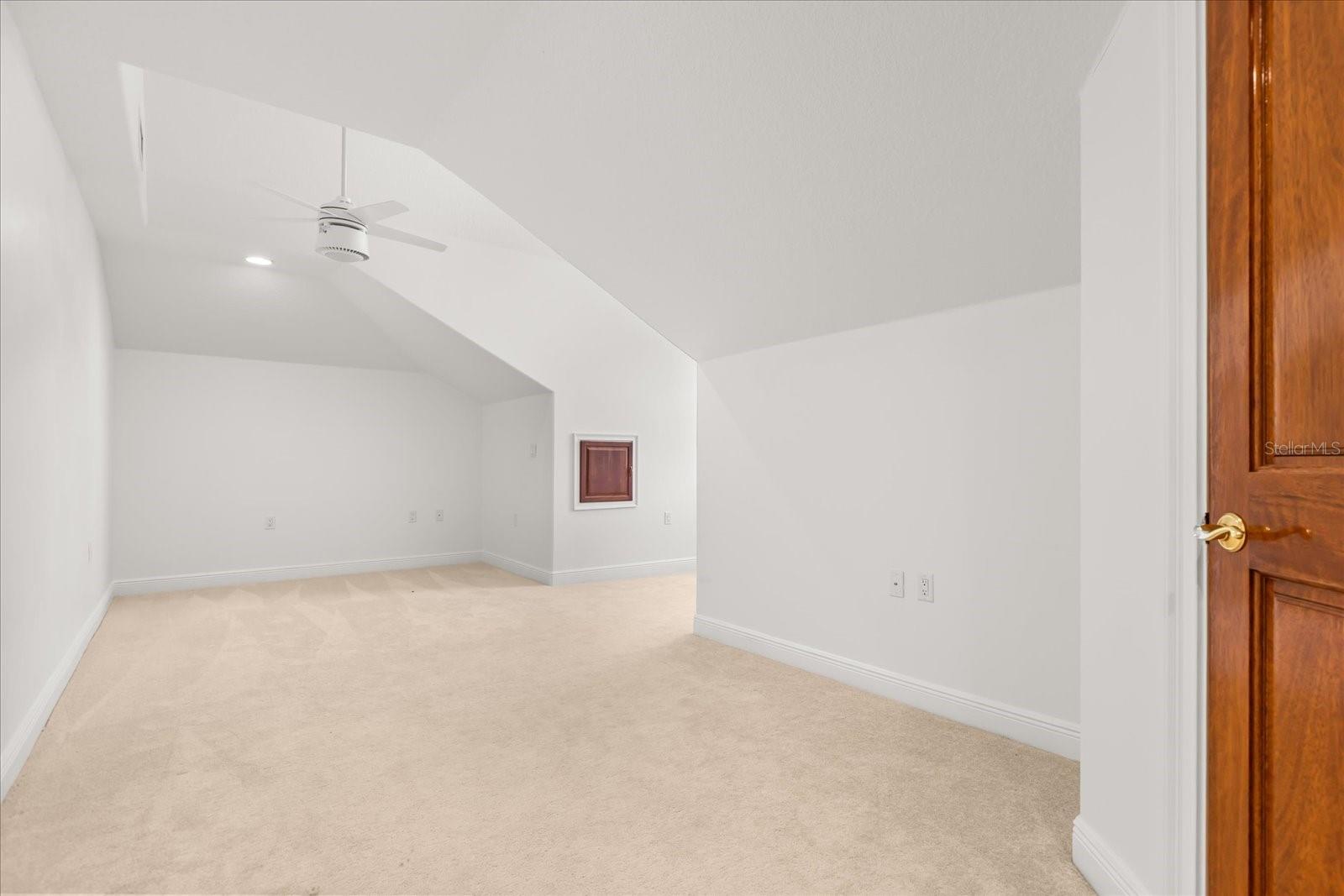 Listing image 74