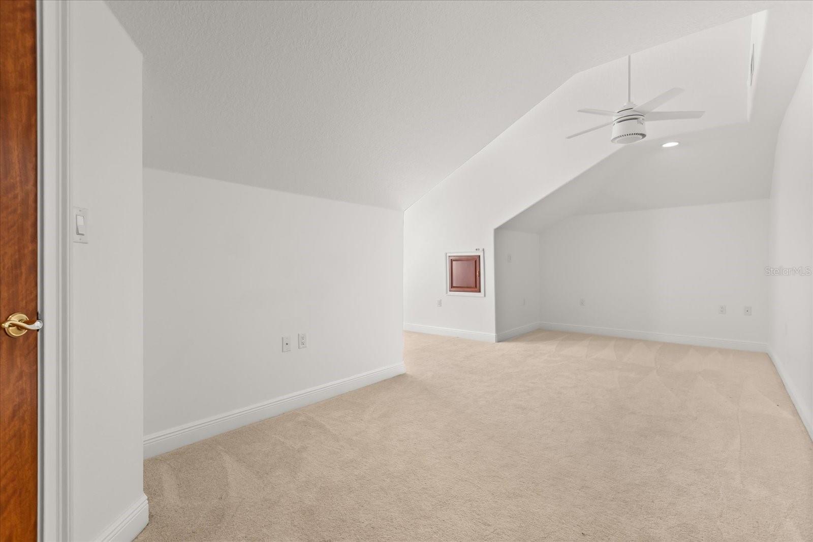 Listing image 75