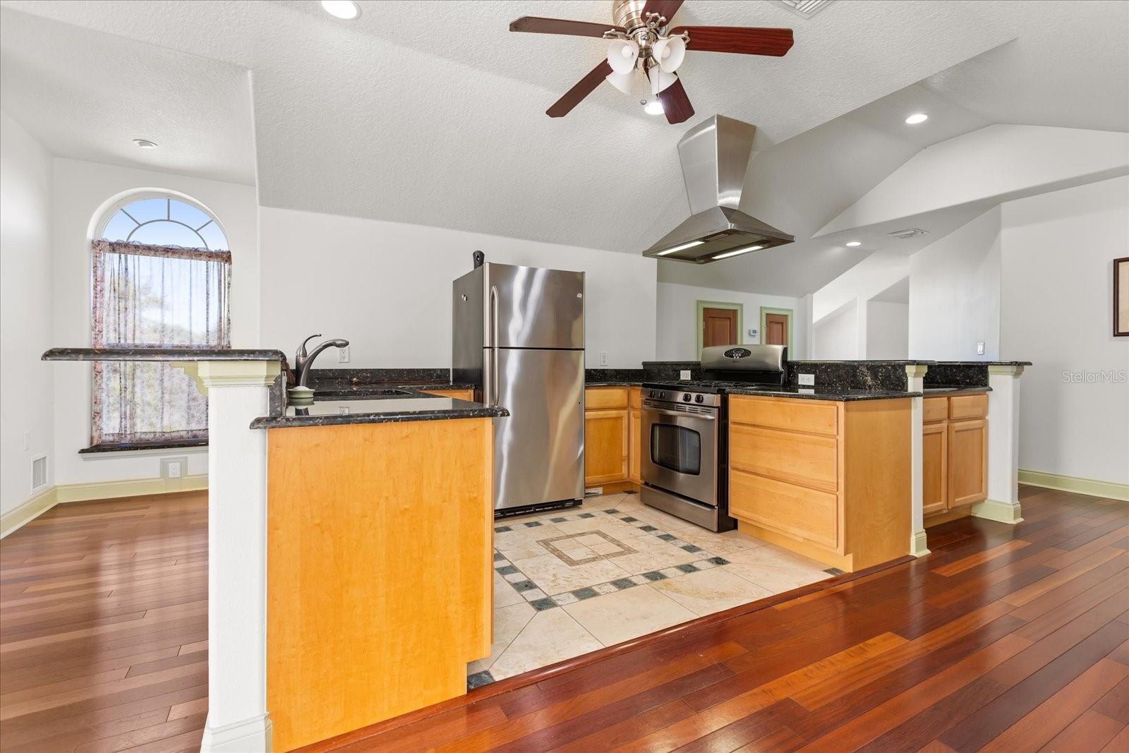 Listing image 84