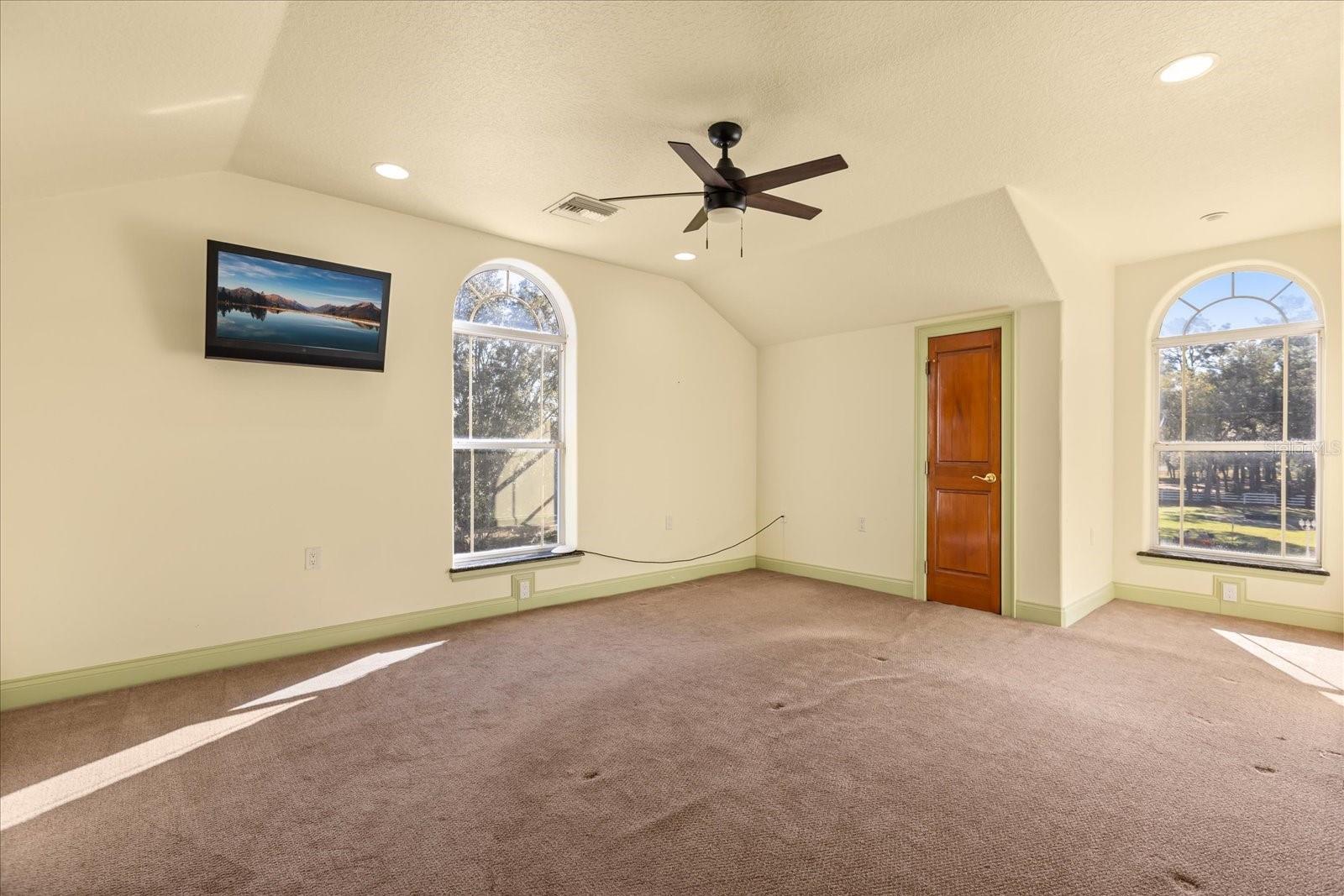 Listing image 88