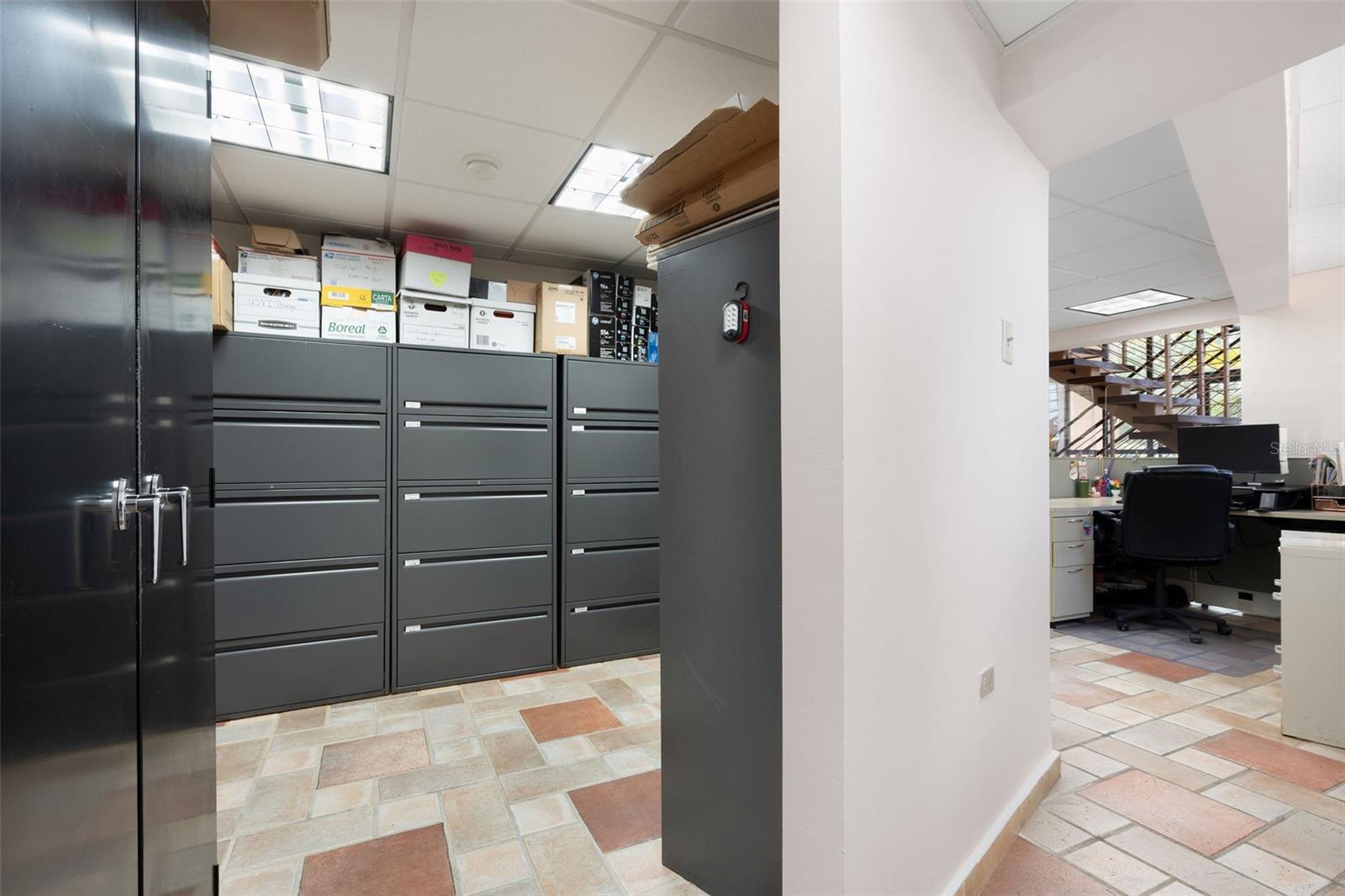 Listing image 11