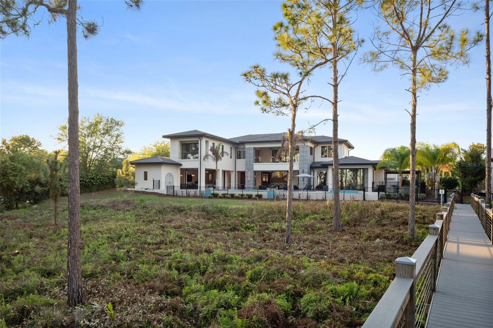Listing image 76