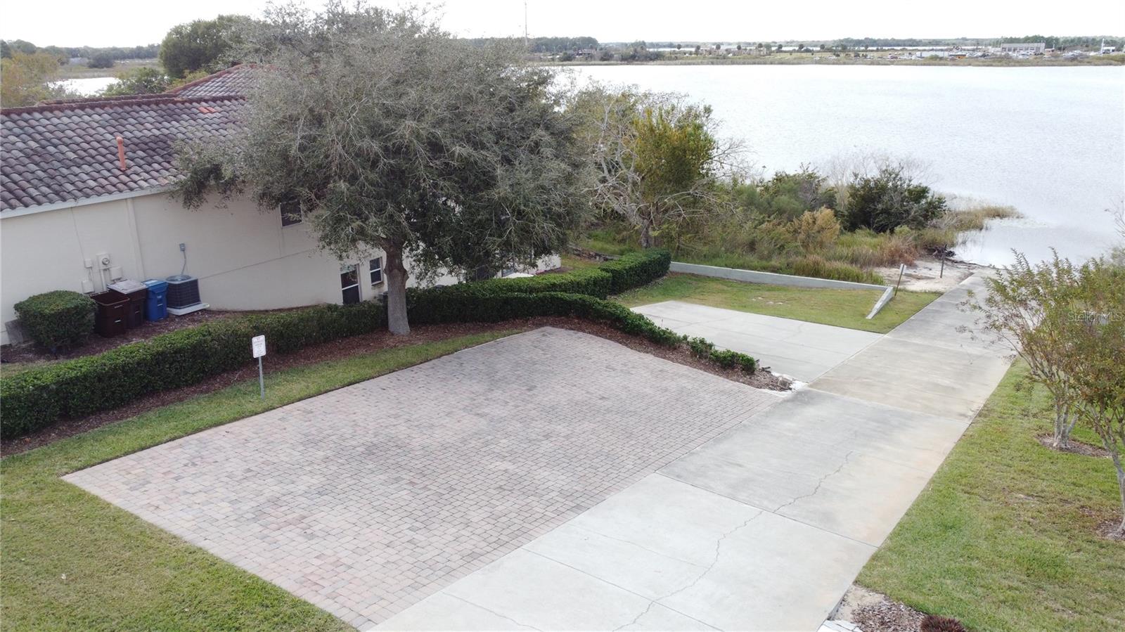 Listing image 70