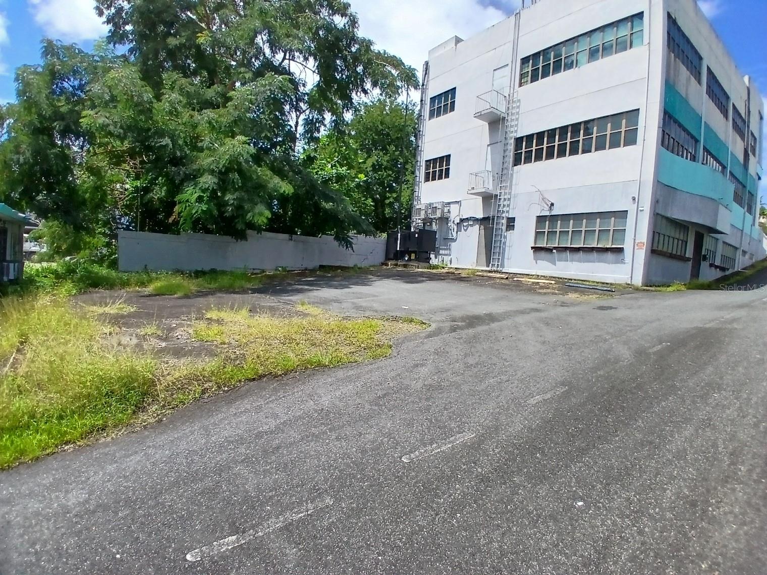 Listing image 5