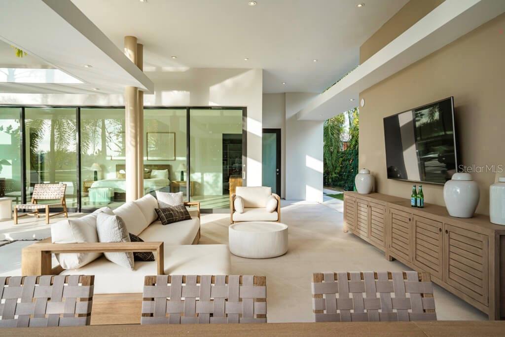 Listing image 24
