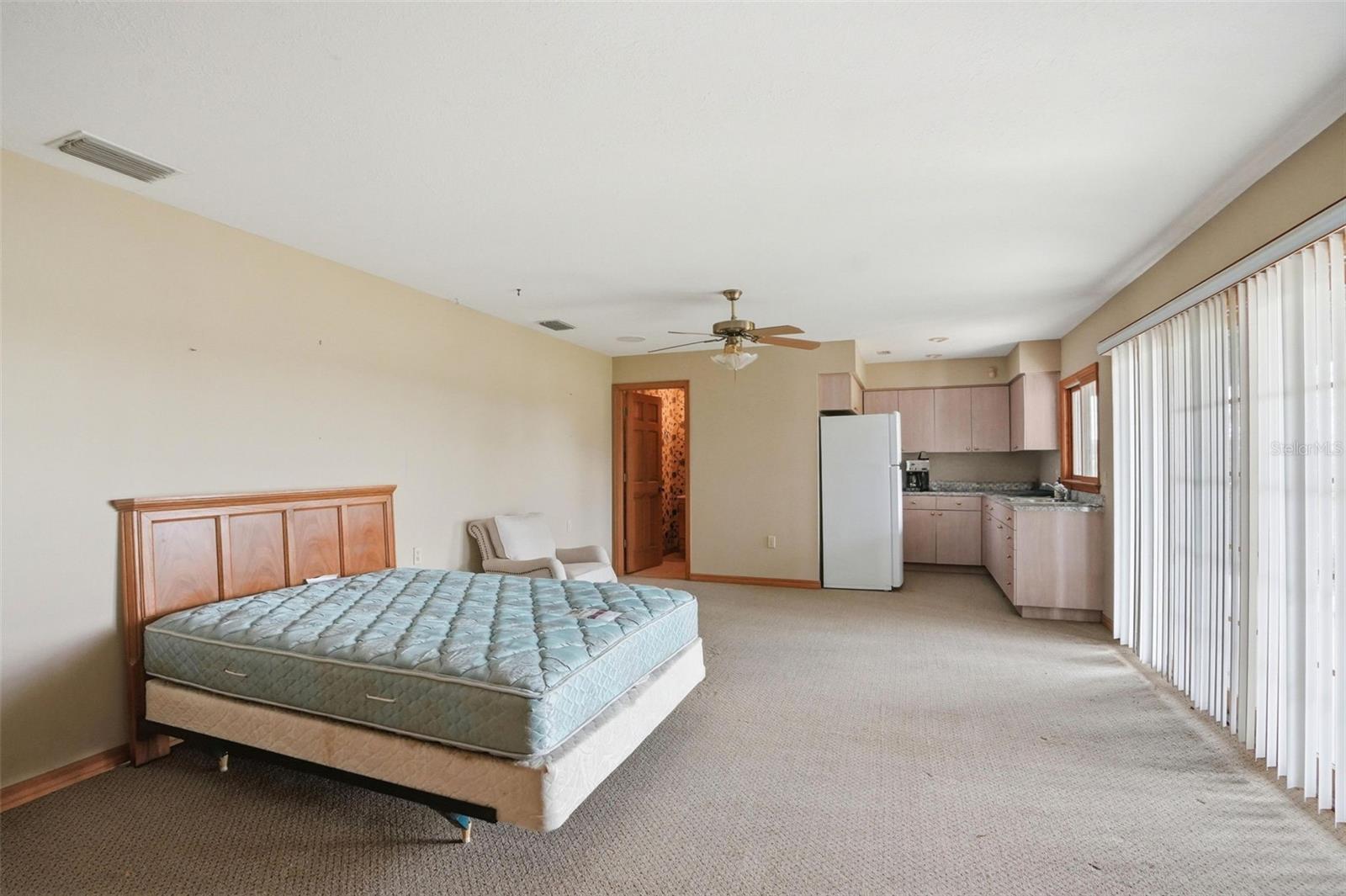 Listing image 55