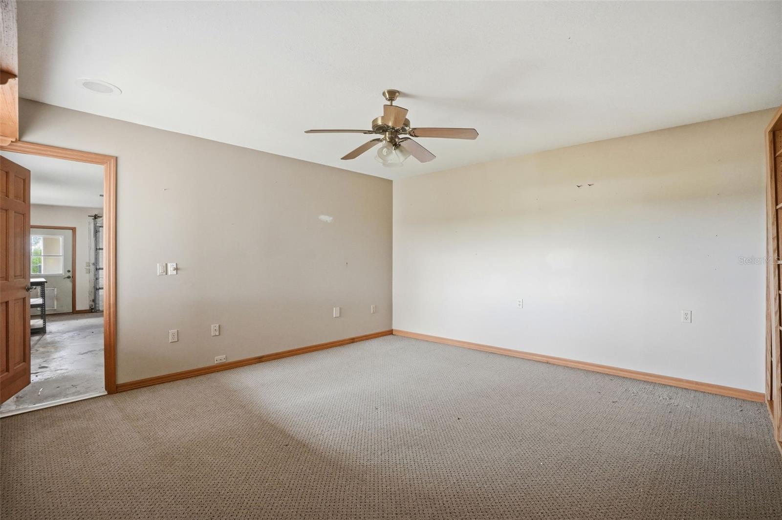 Listing image 59