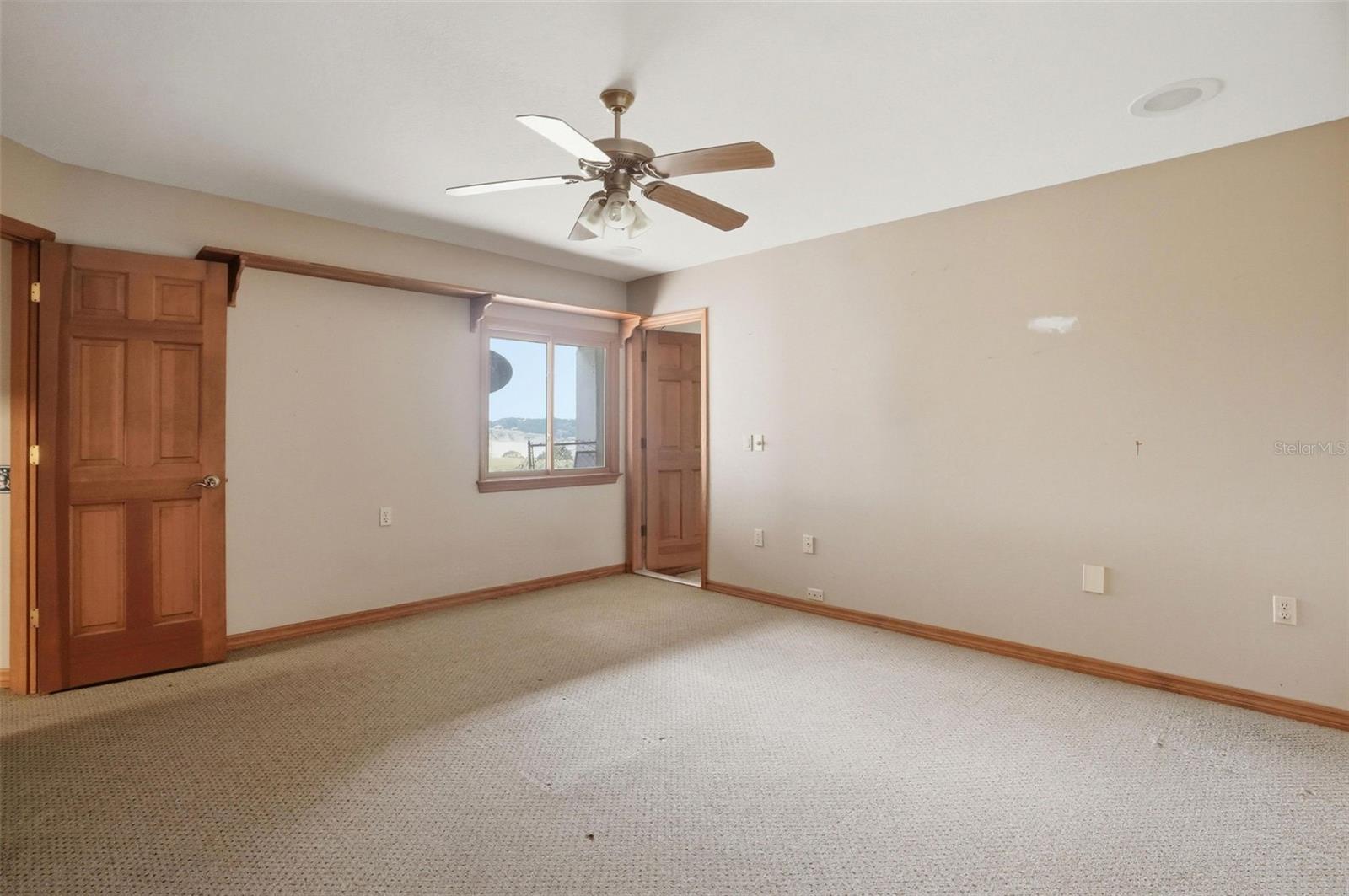 Listing image 60