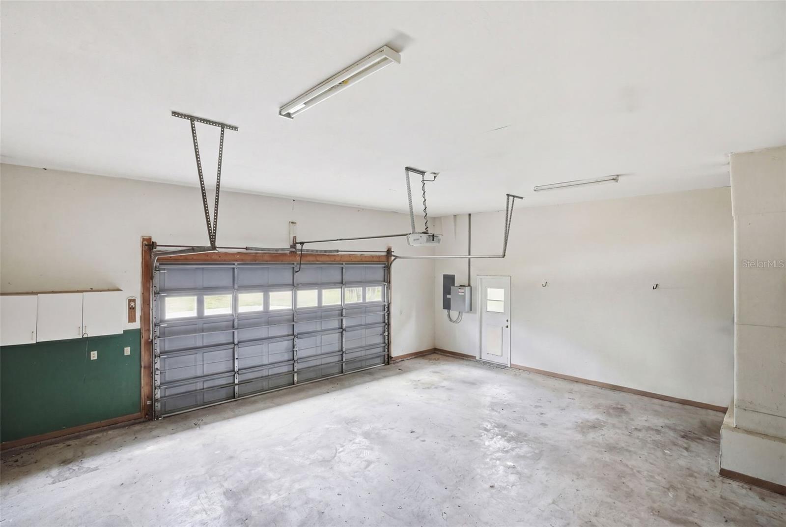 Listing image 64
