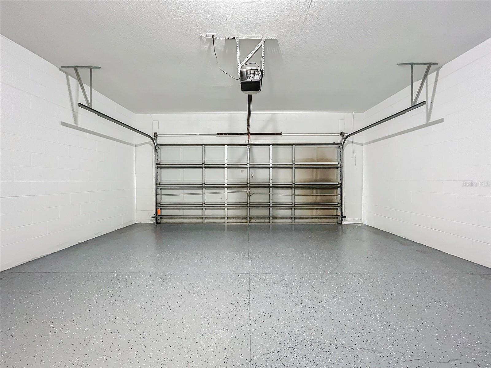 Listing image 70
