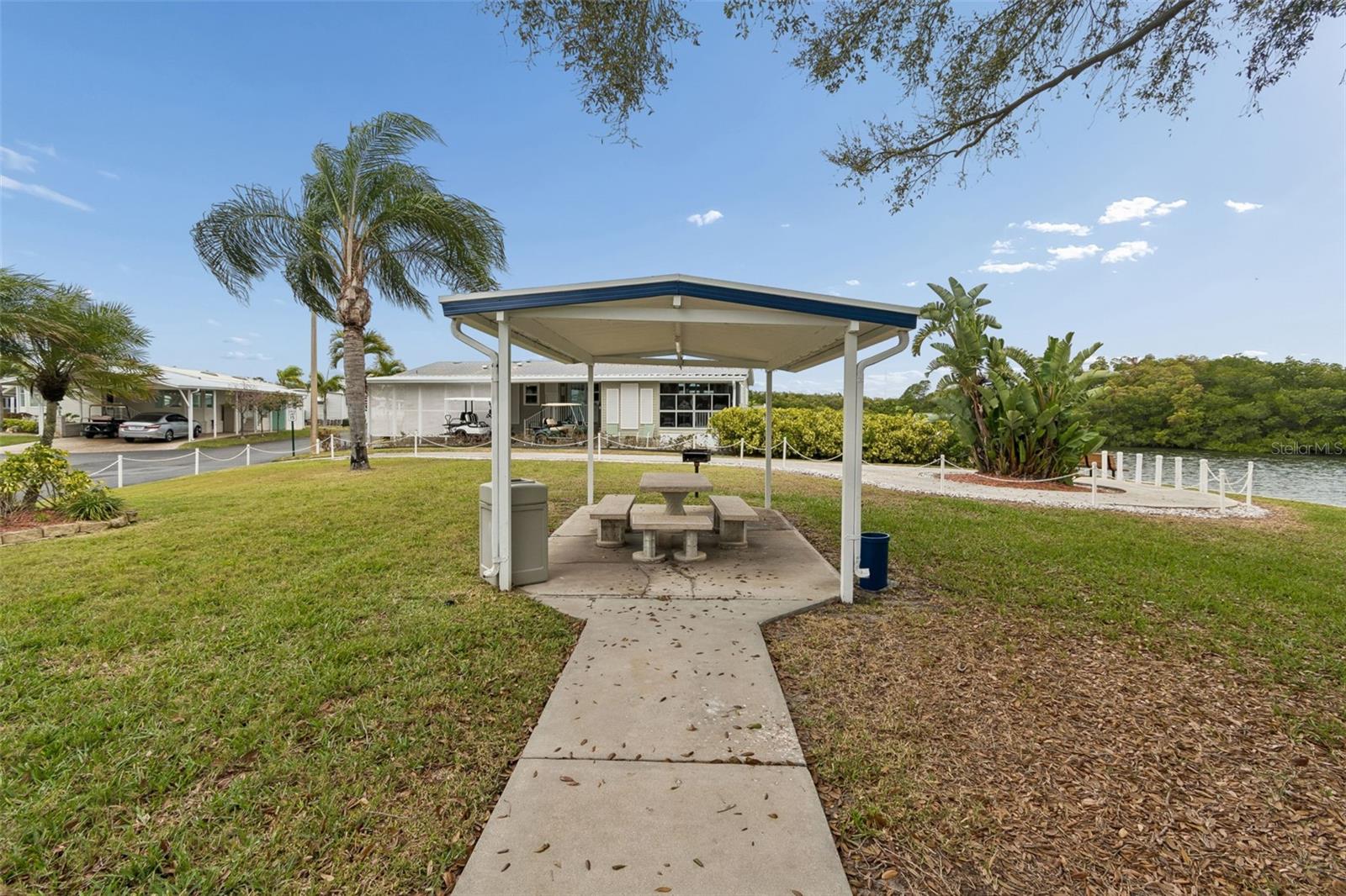 Listing image 84