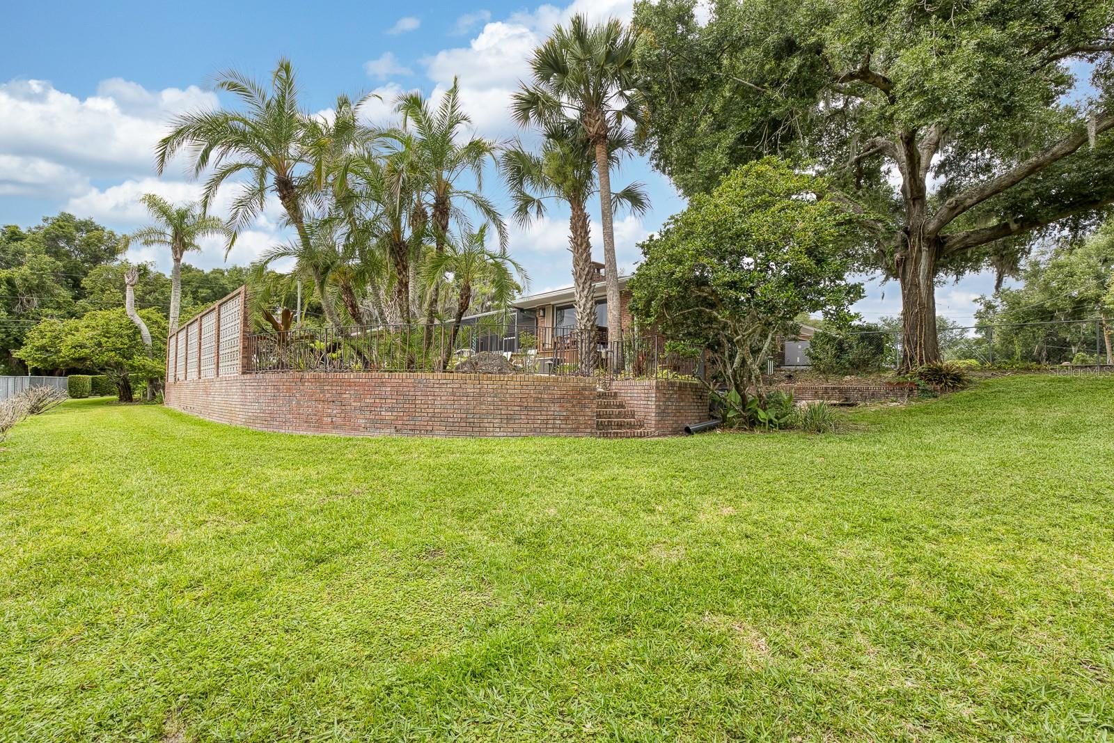 Listing image 52