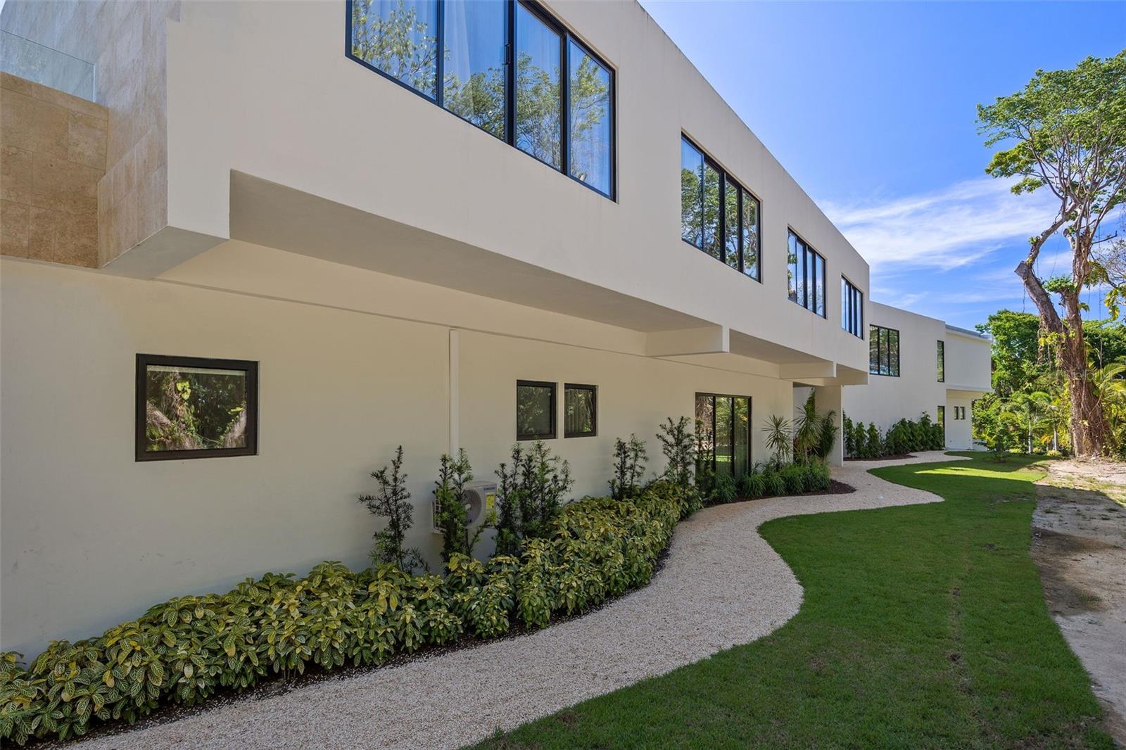 Listing image 59