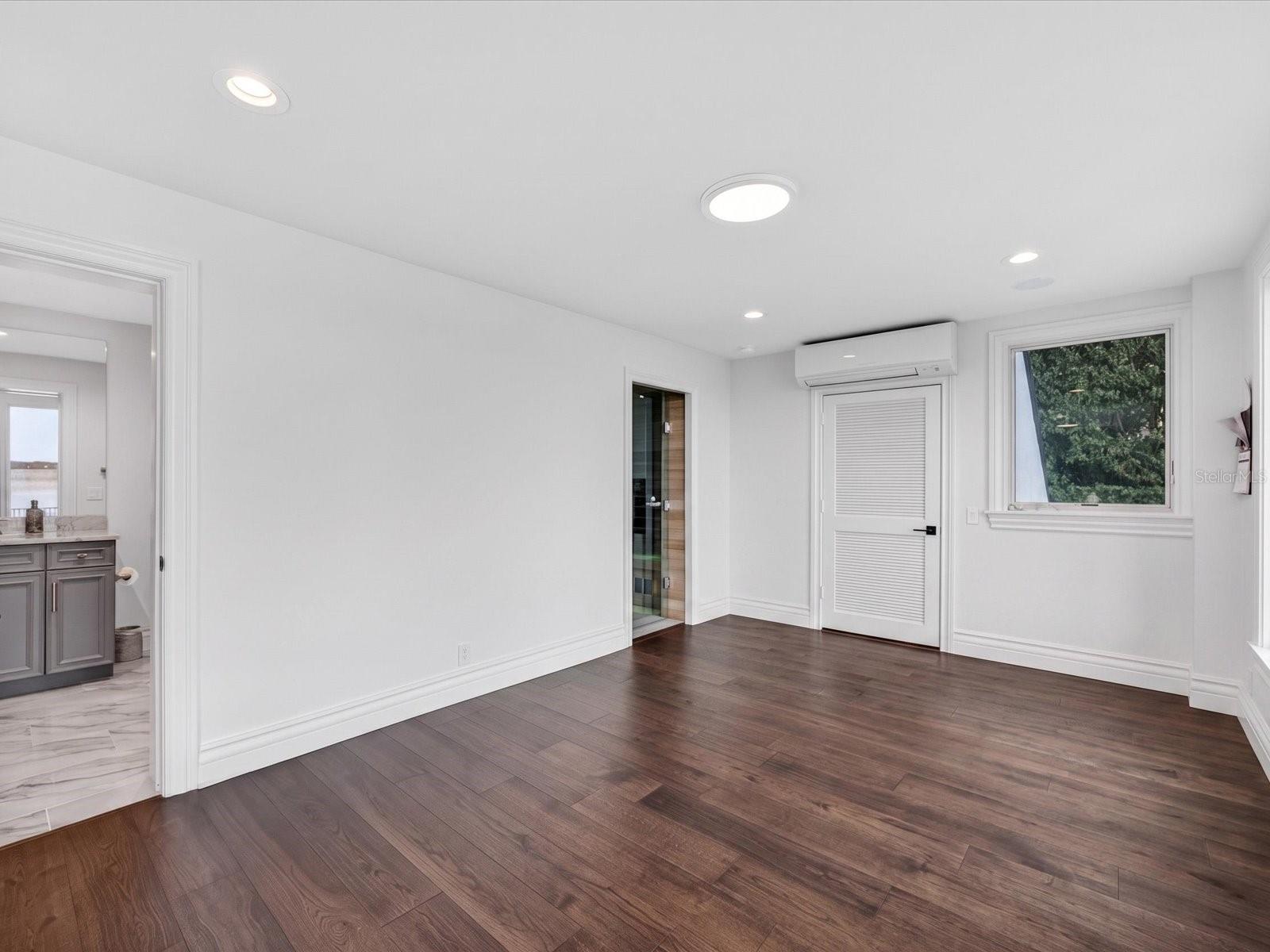 Listing image 87