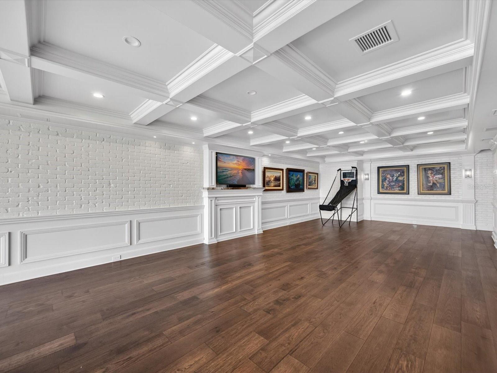 Listing image 90