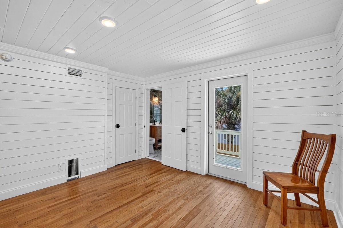 Listing image 53