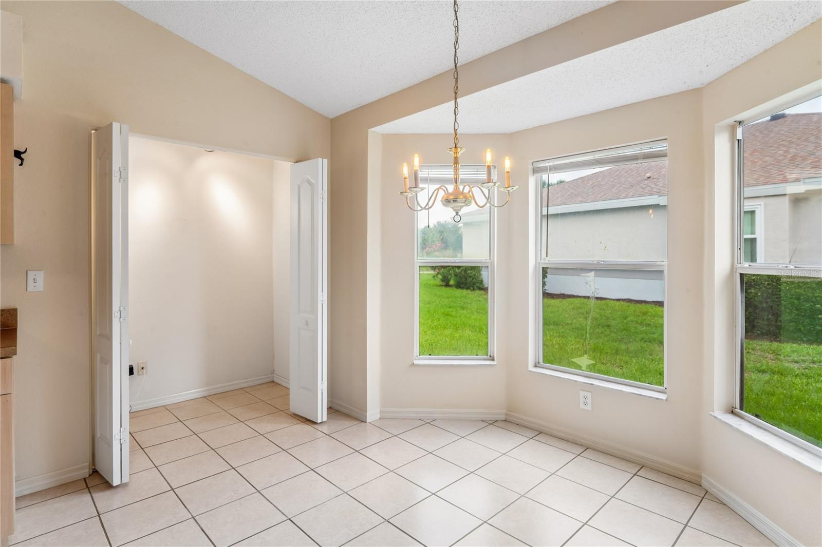 Listing image 55