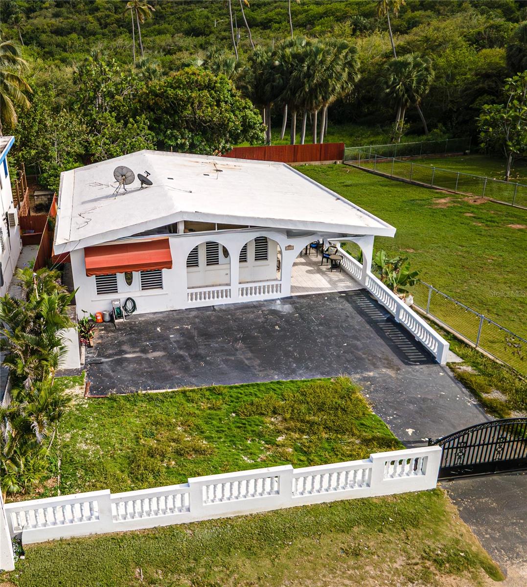 Listing image 1