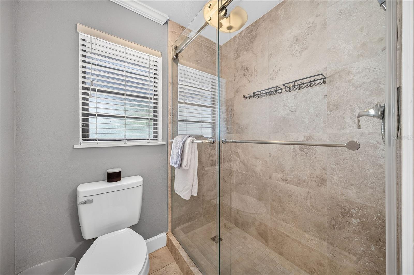 Listing image 55