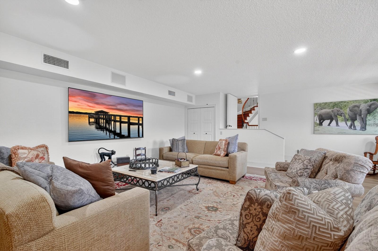 Listing image 57