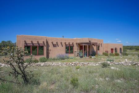 Lincoln County, Corona, New Mexico Horse Property For Sale - image 4