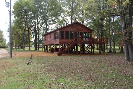 Cabin For Sale In Savannah Near Tn River - image 2