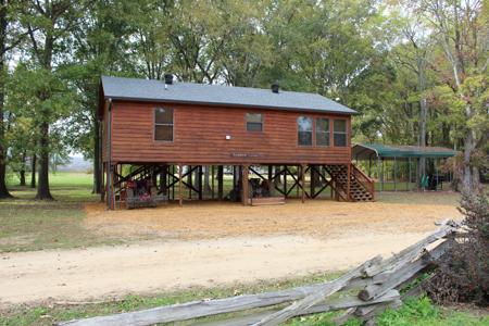 Cabin For Sale In Savannah Near Tn River - image 3