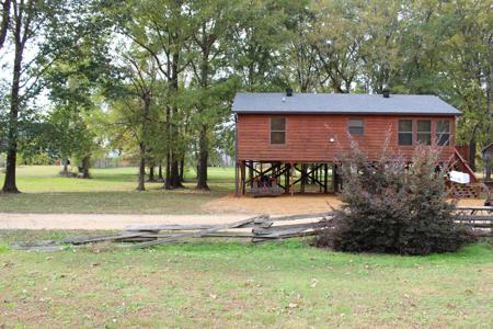 Cabin For Sale In Savannah Near Tn River - image 29