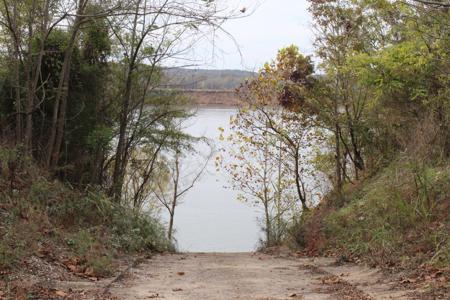 Cabin For Sale In Savannah Near Tn River - image 30