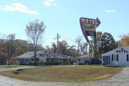 Route 66 Motel and homes - image 2