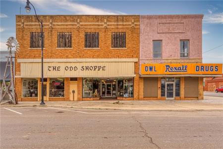 105 W Main Street, Sayre OK - image 1