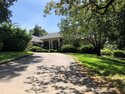 Waterfront Home For Sale On Lake Tyler | East Tx Real Estate - image 2