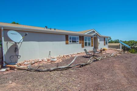 Off Grid Home for Sale borders State Trust Land, Seligman AZ - image 32