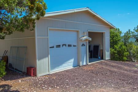 Off Grid Home for Sale borders State Trust Land, Seligman AZ - image 37