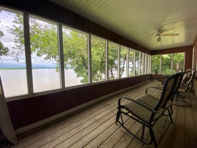 Cabin on the Mississippi River For Sale - image 12