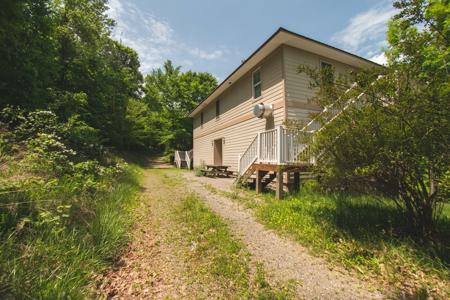 Aquatic Base on Claytor Lake for Sale in Radford Virginia - image 35