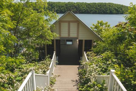 Aquatic Base on Claytor Lake for Sale in Radford Virginia - image 17