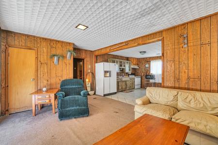 Home For Sale Near Lake Lugert, Oklahoma - image 9