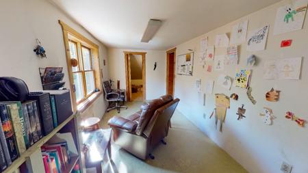 Maine Off-grid Country Home - image 37