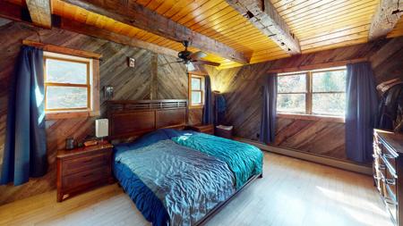 Maine Off-grid Country Home - image 24