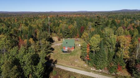 Maine Off-grid Country Home - image 1