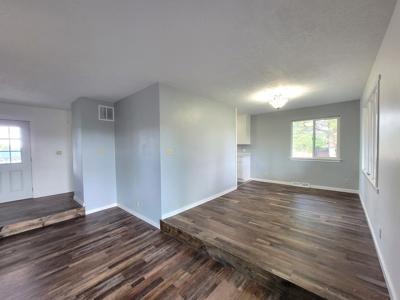 Beautifully remodeled 5 bedroom 3 bath home for sale - image 10